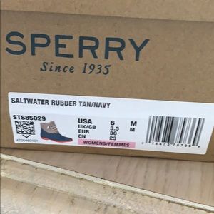 BNWT Sperry Saltwater Rubber Boots
